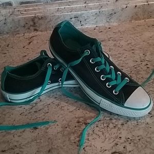 CONVERSE sneakers size 9